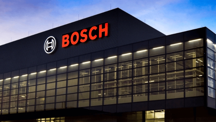 By 2030, Bosch wants to save 1,700 GWh
of energy and generate 400 GWh of renewable power through onsite arrays